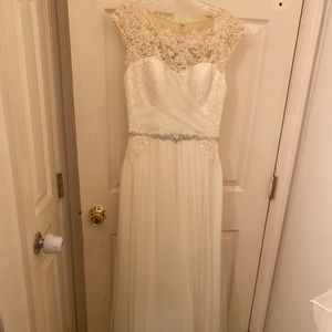 Maggie soterro size 8 wedding dress